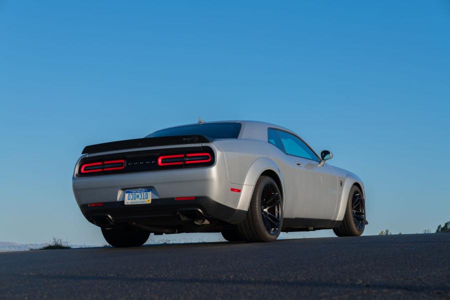  Dodge Challenger SRT Hellcat Widebody (LC) 2018 года  (фото 23 из 24)